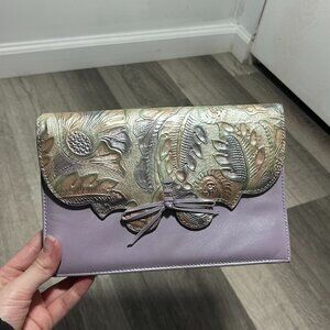 Monzo and Franco Purple and Leaves Print Clutch